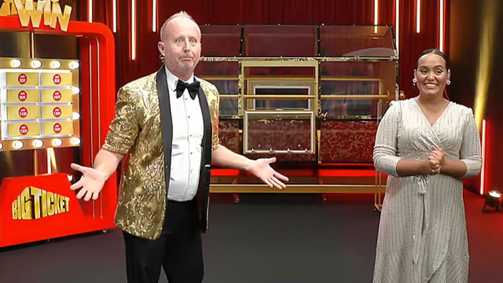 ফের আমিরাতে ৪০ লাখ টাকার সোনা জিতলেন বাংলাদেশি