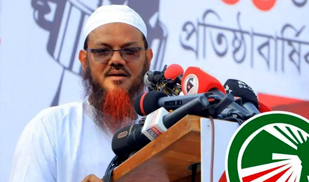 ধর্মীয় অনুভূতিতে আঘাতের অভিযোগে সৈয়দ ফয়জুল করিমকে লিগ্যাল নোটিশ