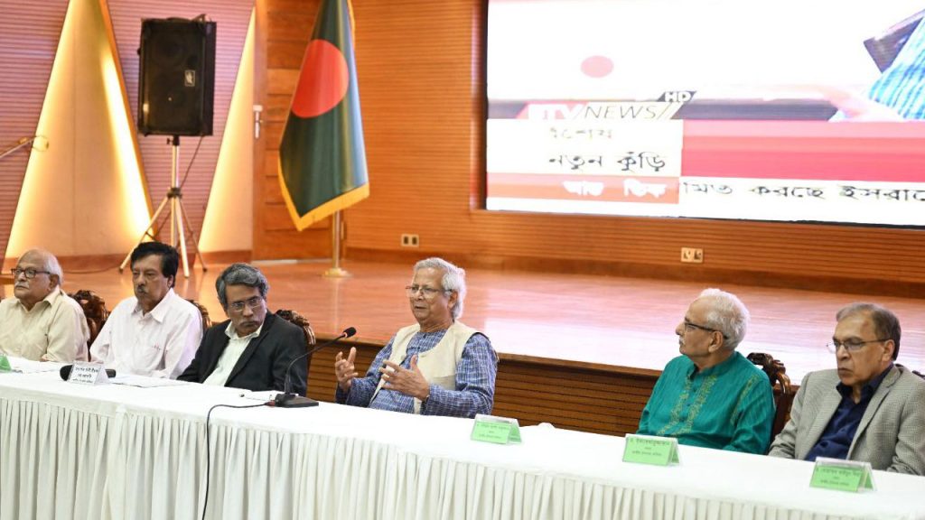 নির্বাচন ফেব্রুয়ারিতেই হবে, কোনো কম্প্রোমাইজ করা হবে না : প্রধান উপদেষ্টা