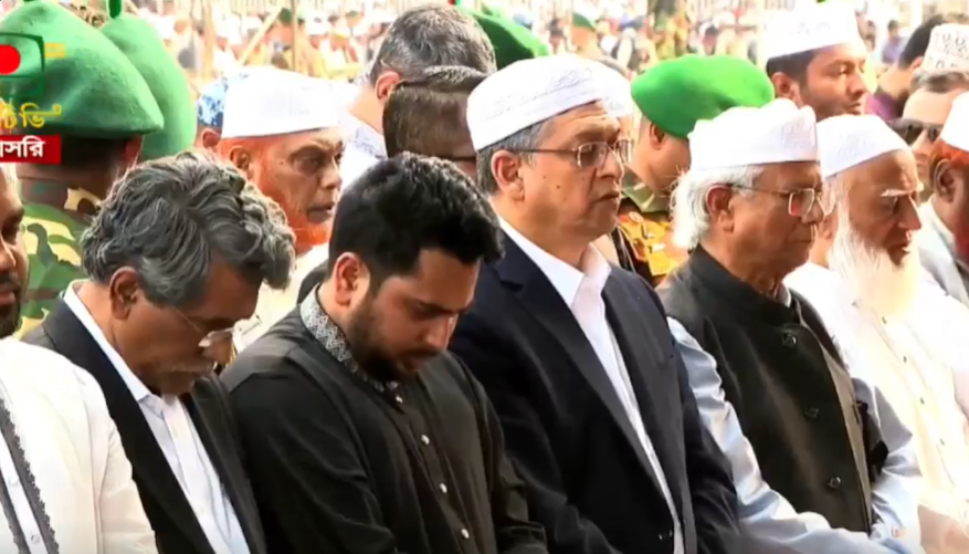 হাদির জানাজায় প্রধান উপদেষ্টা ও বিভিন্নরাজনৈতিক দলের নেতারা