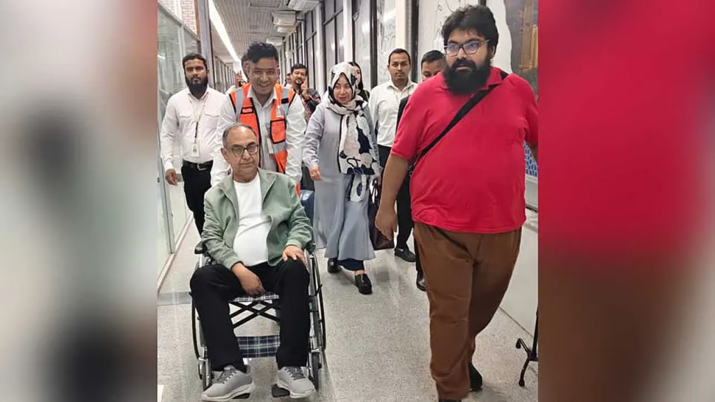 এক মাস পর চিকিৎসা শেষে দেশে ফিরলেন মির্জা আব্বাস